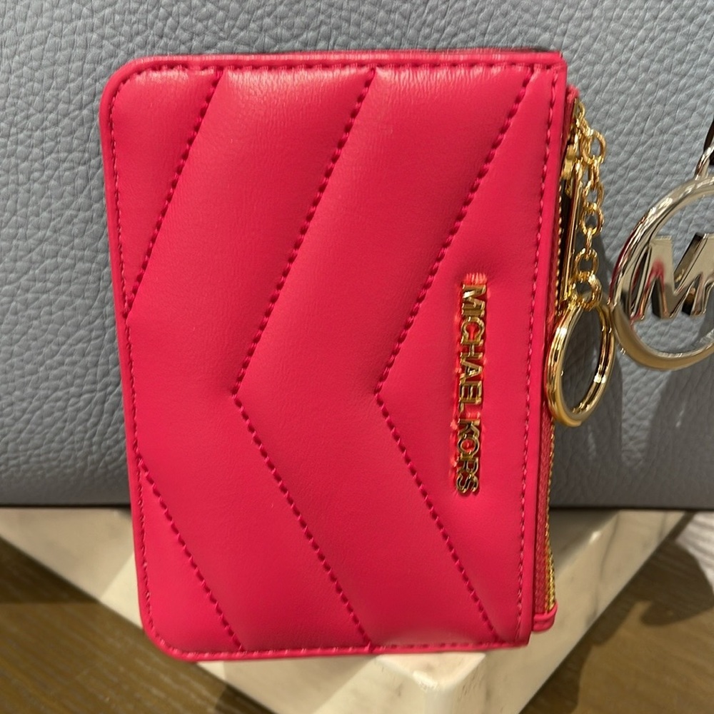 MICHAEL KORS
Jet Set Travel Small Top Zip Coin Pouch With ID 
Electric Pink 
NWT - Picture 4 of 16